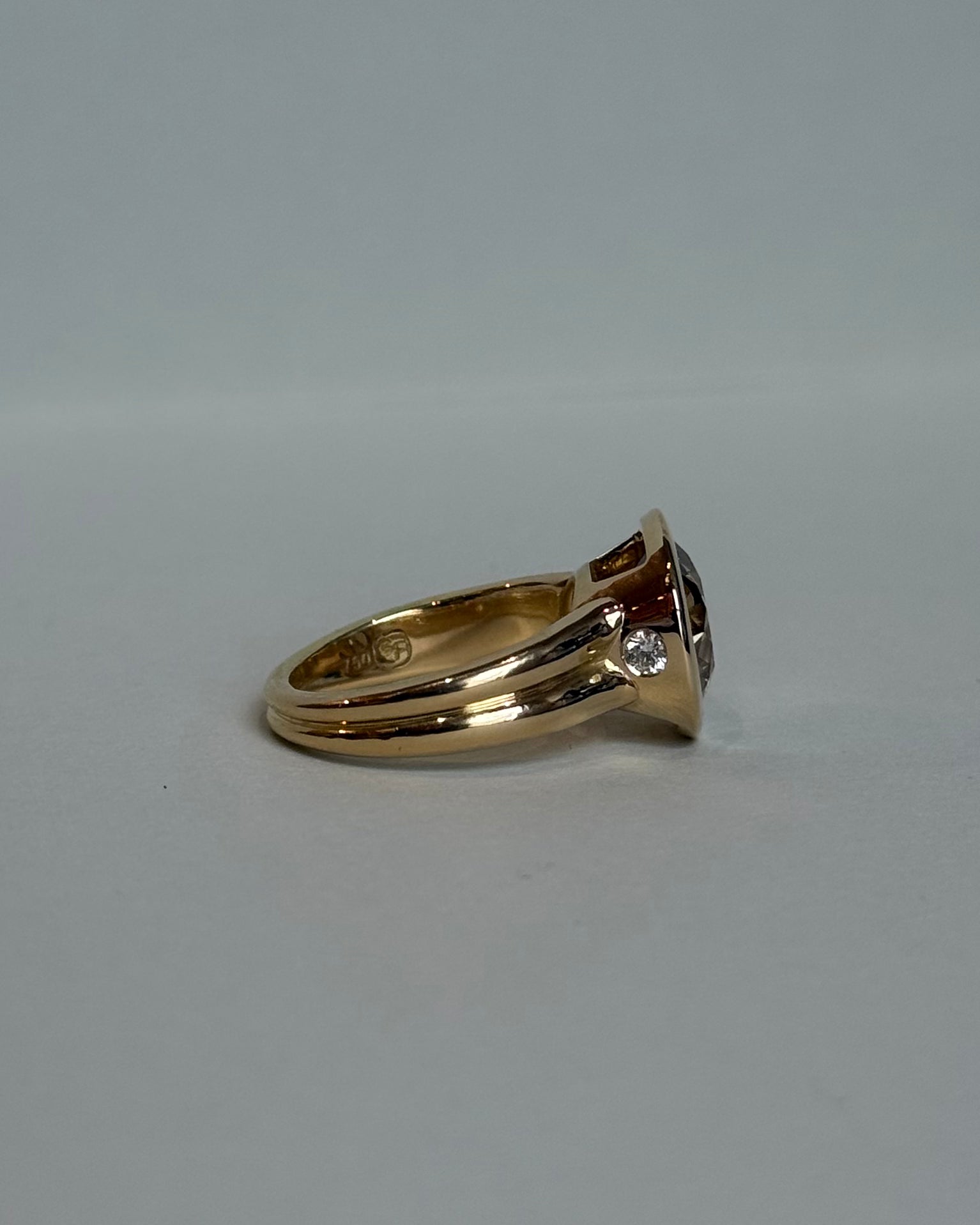 Leona Ring