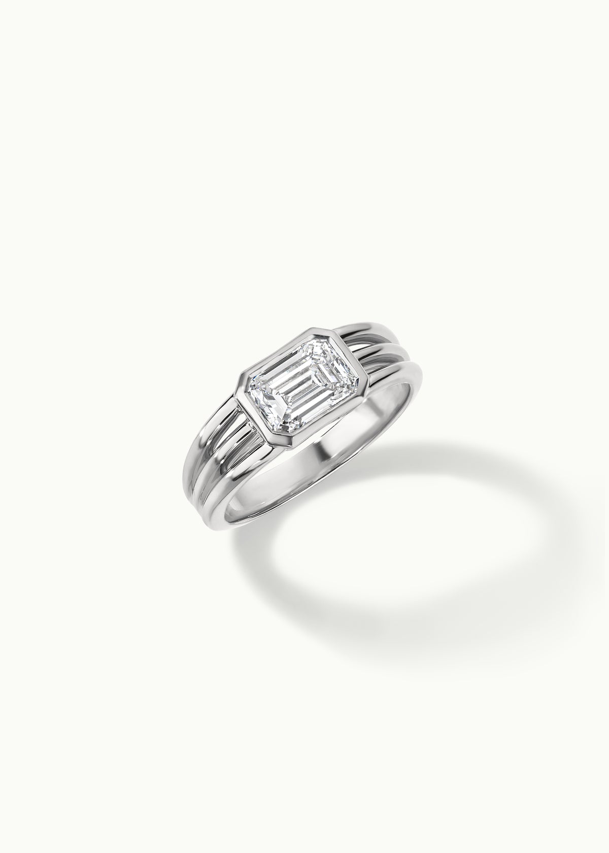 Tre Filo Ring