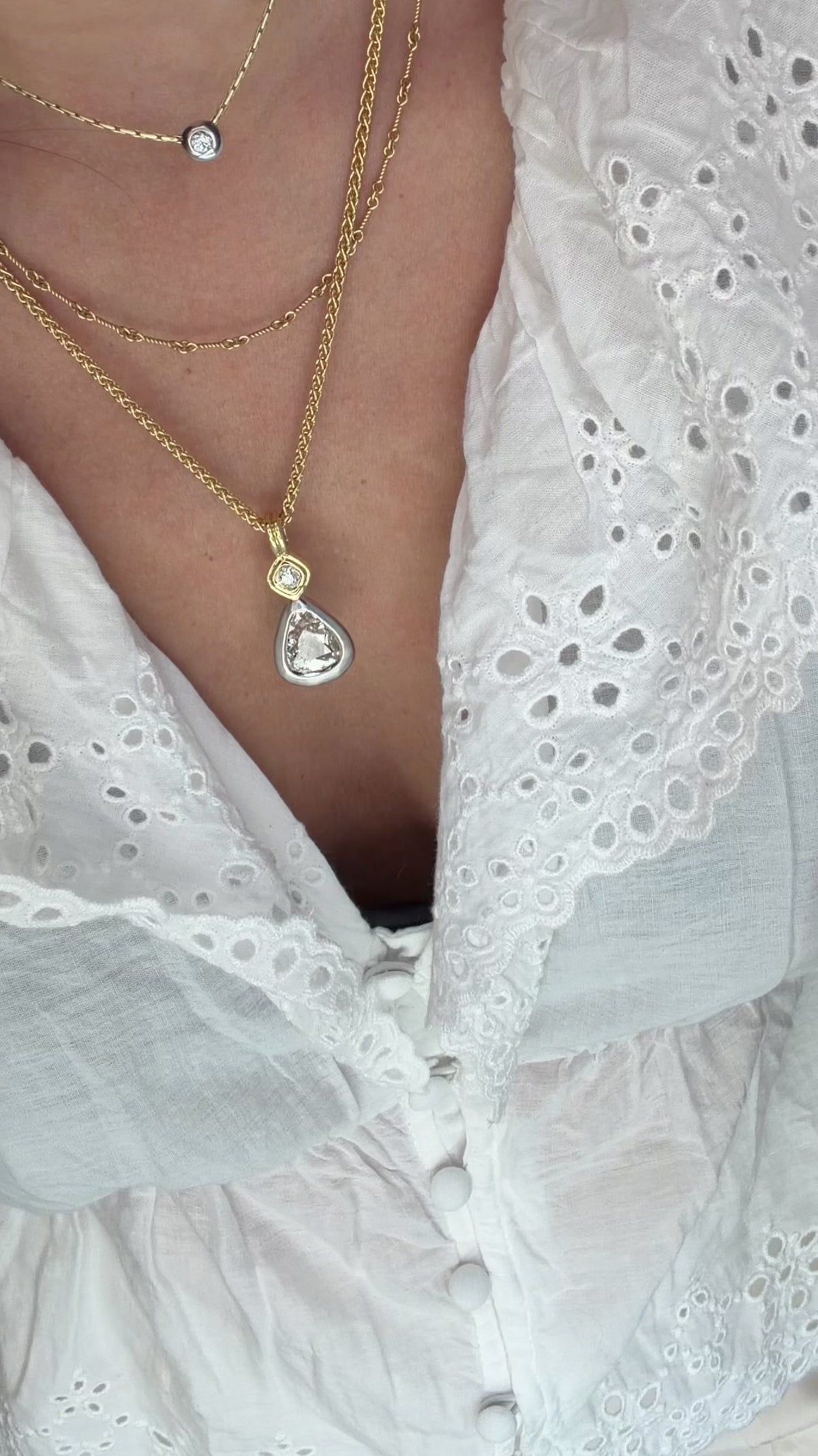 Afiyah Pendant