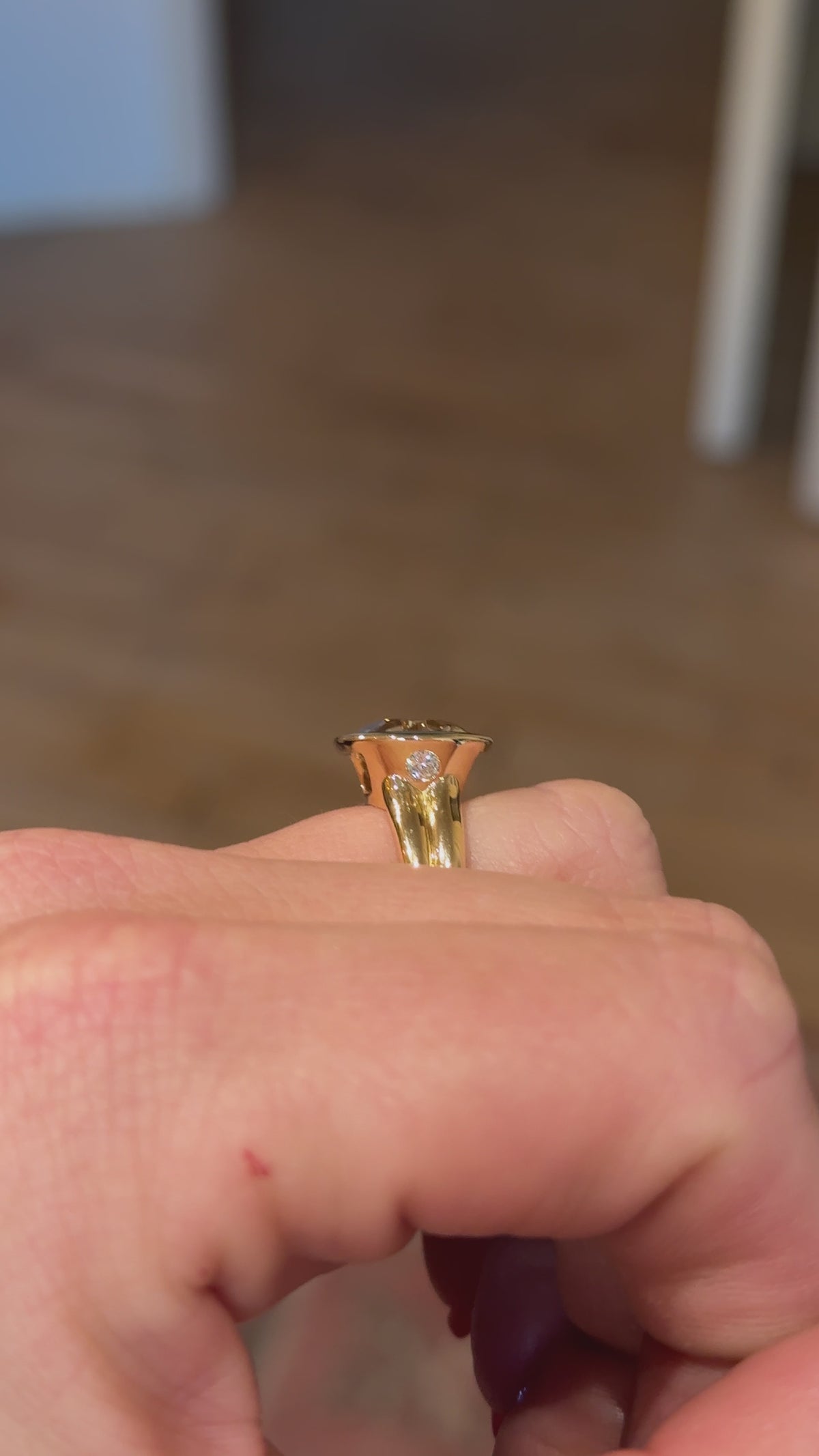 Leona Ring